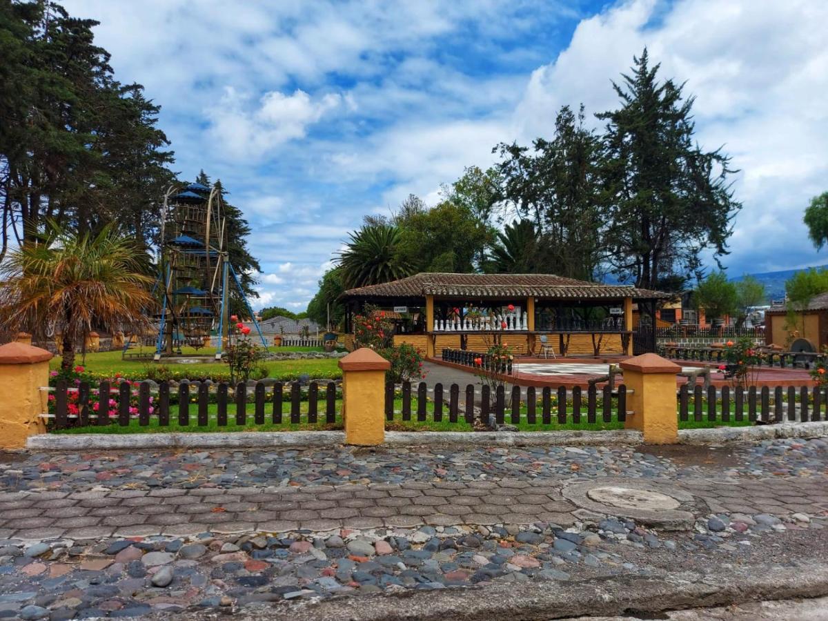 Rumipamba De Rosas Hotel